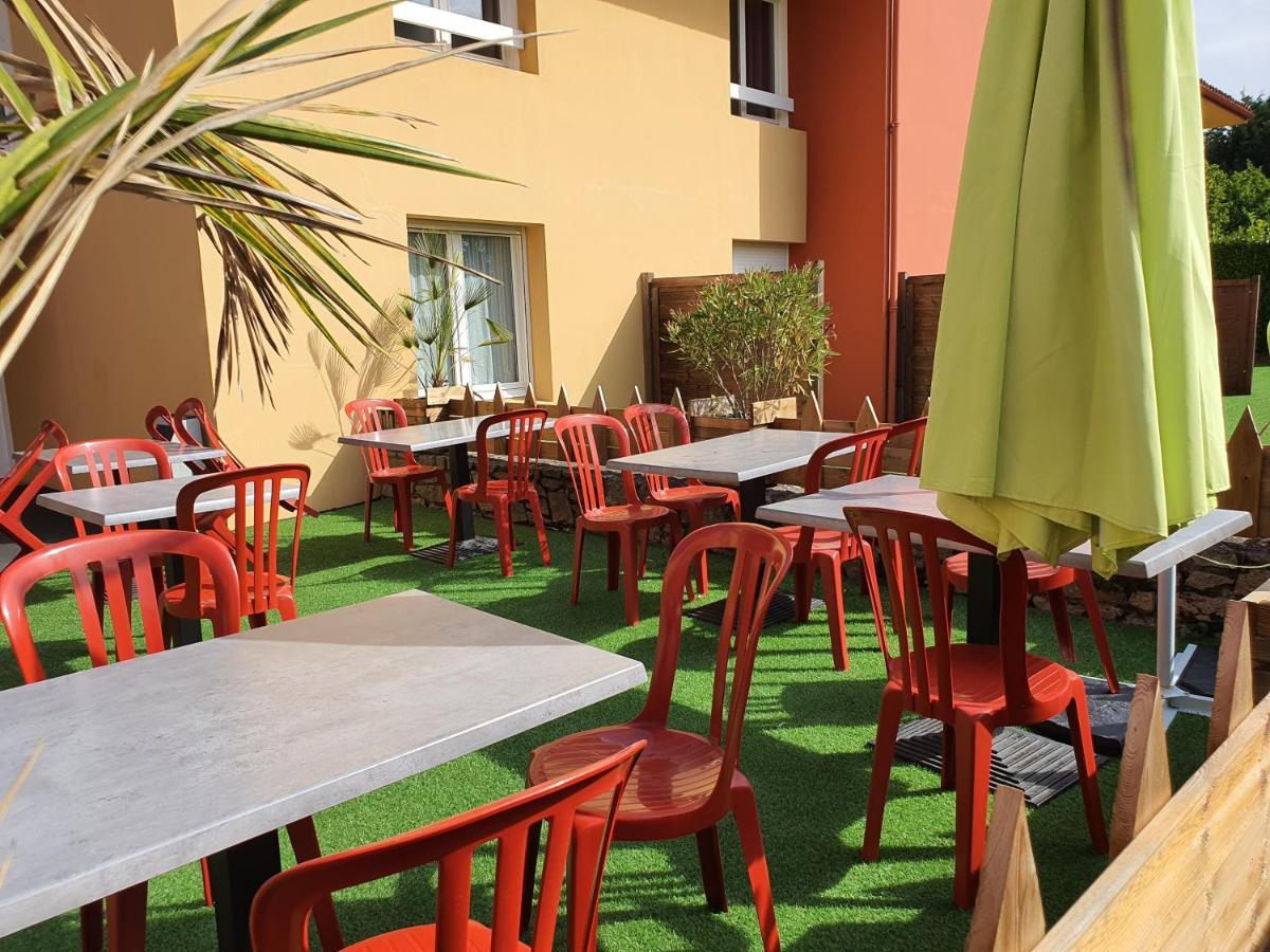 Cerizay Hotel Du Cheval Blanc מראה חיצוני תמונה