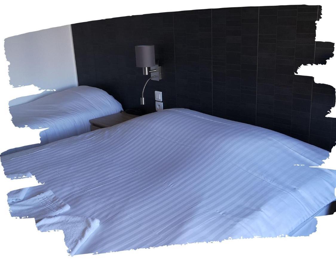 Cerizay Hotel Du Cheval Blanc מראה חיצוני תמונה
