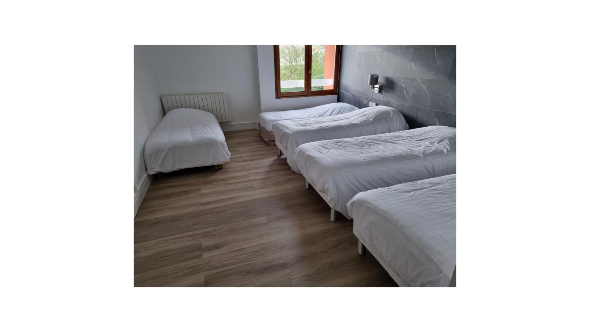 Cerizay Hotel Du Cheval Blanc מראה חיצוני תמונה