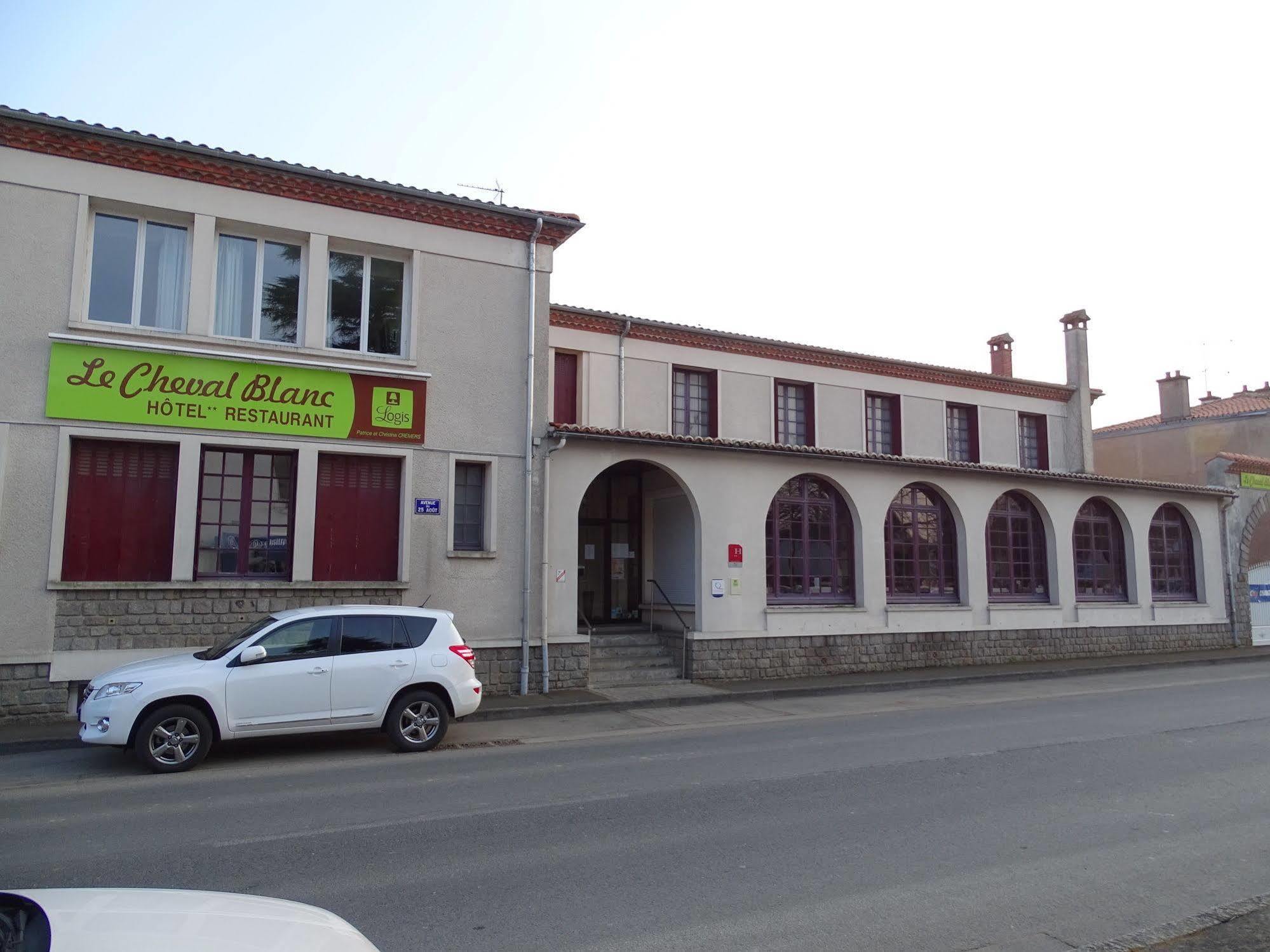 Cerizay Hotel Du Cheval Blanc מראה חיצוני תמונה