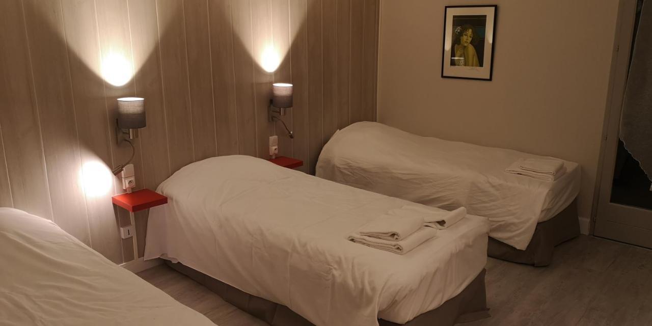 Cerizay Hotel Du Cheval Blanc חדר תמונה